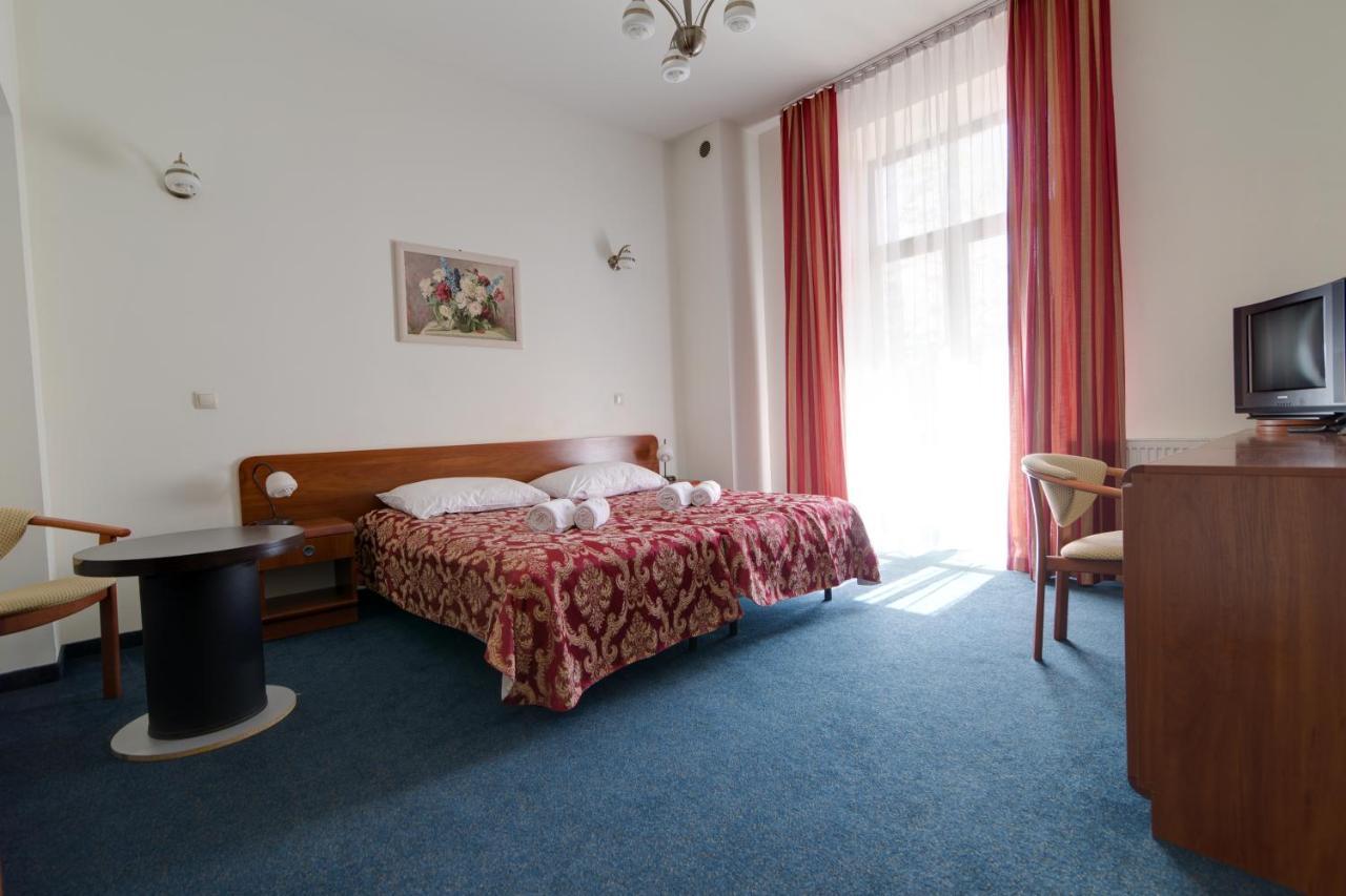 Renesans Apartmán *