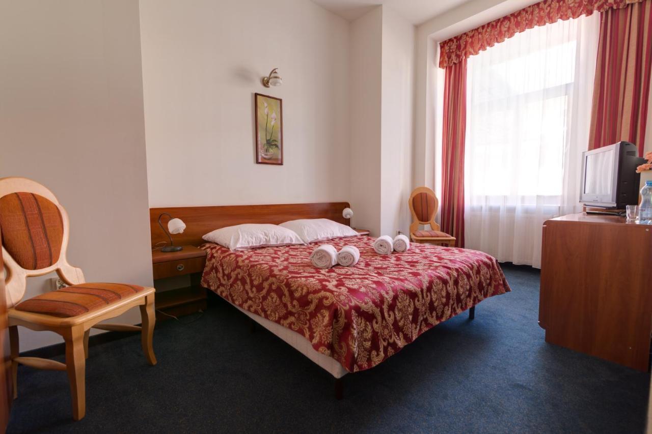Renesans Apartmán *